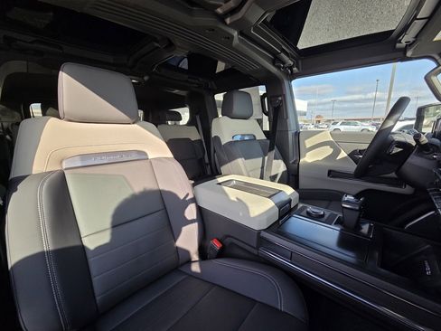 New 2026 GMC Hummer EV SUV image 28