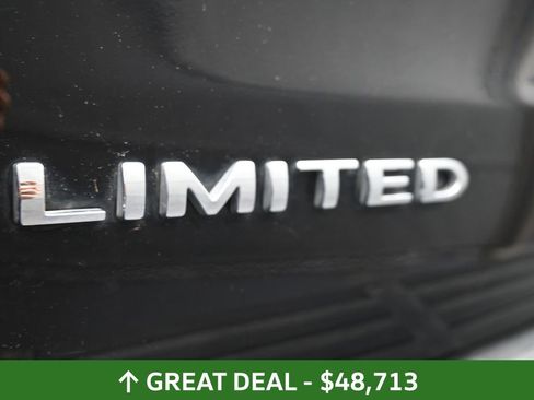Used 2024 Ford Expedition Limited image 18