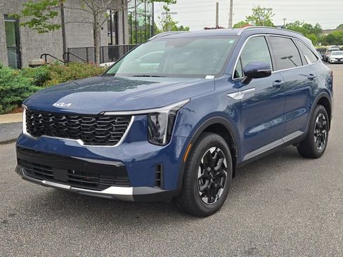 New 2025 Kia Sorento S AWD/4WD image 1