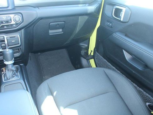 Used 2023 Jeep Wrangler Unlimited Sahara w/ Cold Weather Group image 16