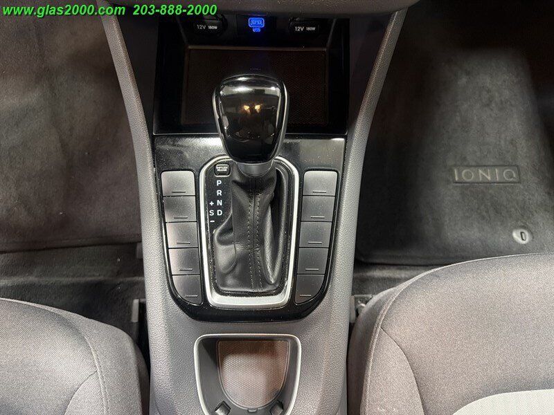 Used 2020 Hyundai Ioniq Blue FWD image 30