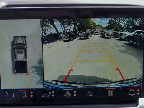 New 2026 GMC Sierra 1500 SLT image 12