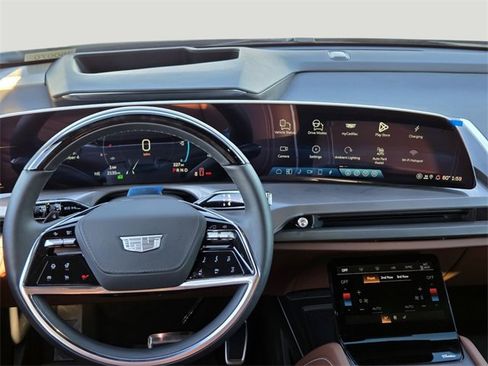 New 2026 Cadillac Vistiq Platinum image 12
