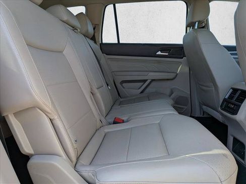 Used 2021 Volkswagen Atlas SE FWD image 20
