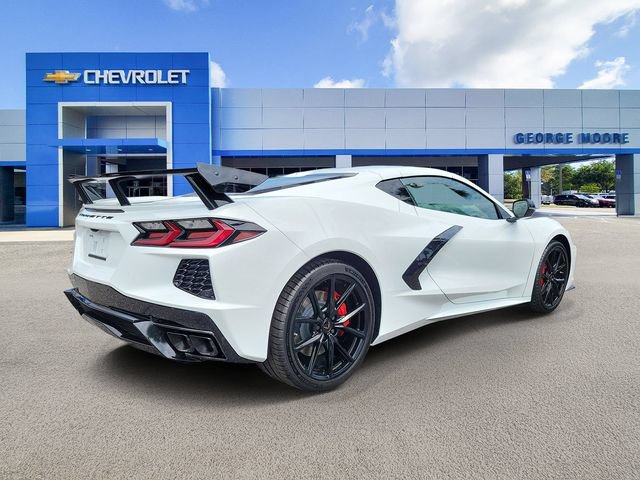 New 2027 Chevrolet Corvette Stingray Coupe w/ Z51 Performance Package RWD image 4