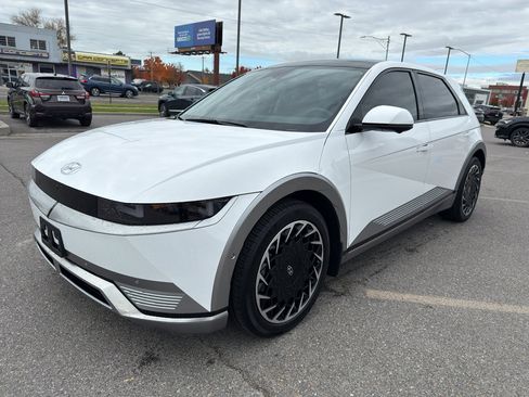 Used 2023 Hyundai Ioniq 5 Limited image 3