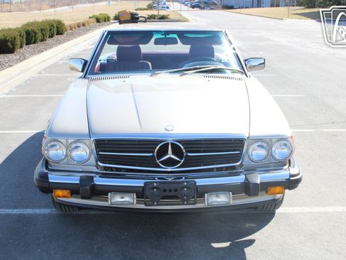 Used 1989 Mercedes-Benz 560 SL image 16