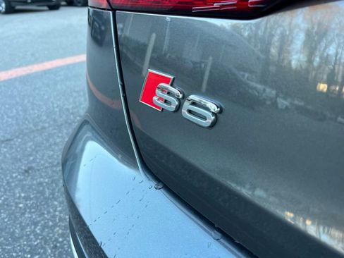 Used 2020 Audi S6 Premium Plus w/ S Sport Package image 42