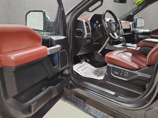 Used 2019 Ford F150 Platinum w/ Max Trailer Tow Package AWD/4WD image 11