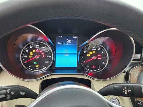 Used 2021 Mercedes-Benz GLC 300 image 11