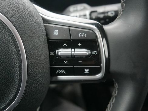 Used 2025 Kia Sorento SX image 24