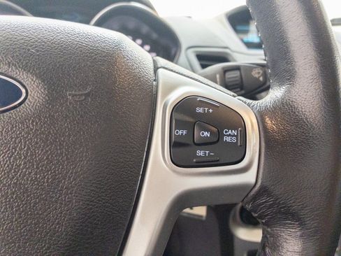 Used 2015 Ford Fiesta SE image 19