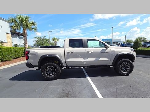 New 2026 Chevrolet Colorado ZR2 w/ Technology Package AWD/4WD image 19
