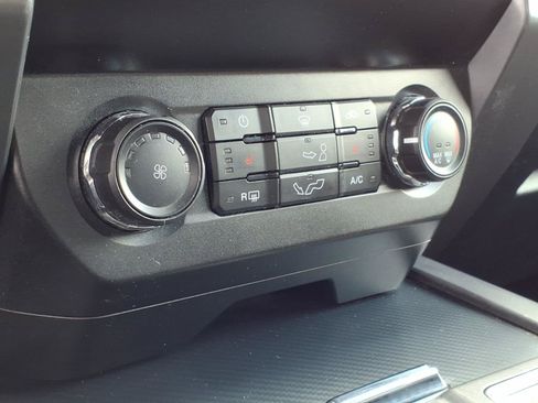 Used 2020 Ford F150 XLT w/ Equipment Group 302A Luxury AWD/4WD image 22