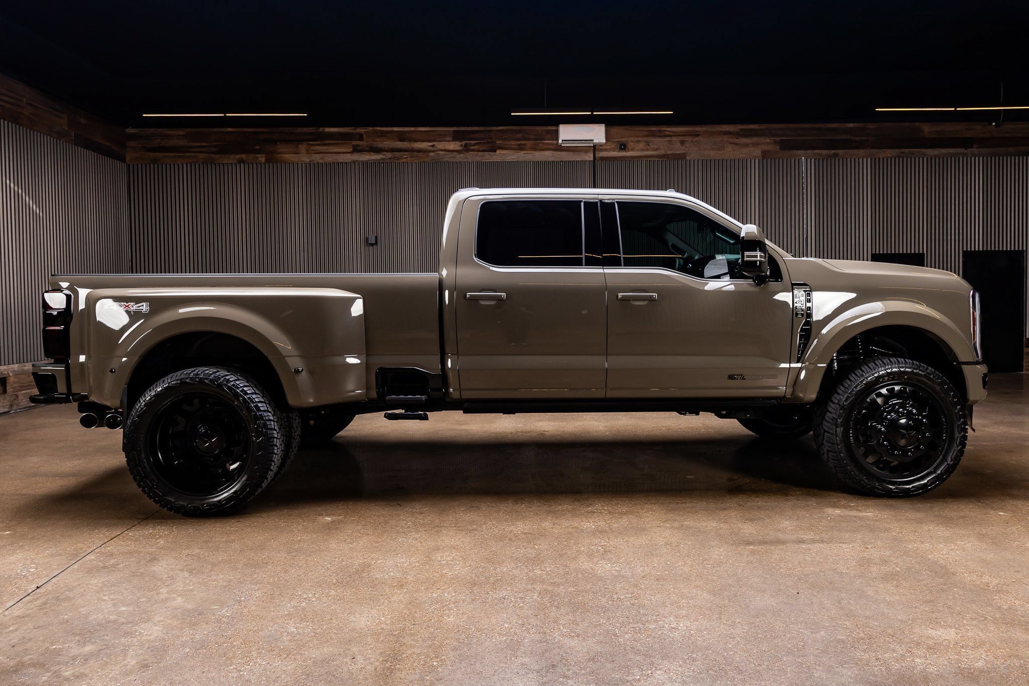 Used 2026 Ford F450 King Ranch w/ Chrome Package AWD/4WD image 12