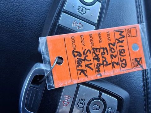Used 2022 Ford Explorer XLT RWD image 18