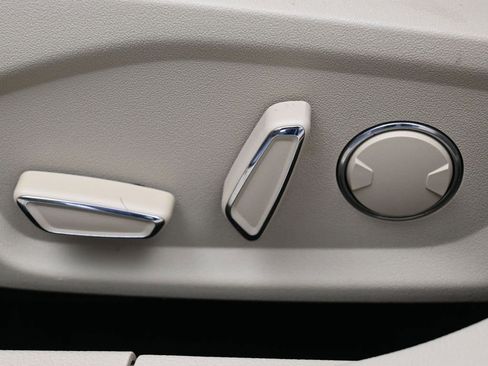 Used 2014 Ford Fusion Energi SE image 10