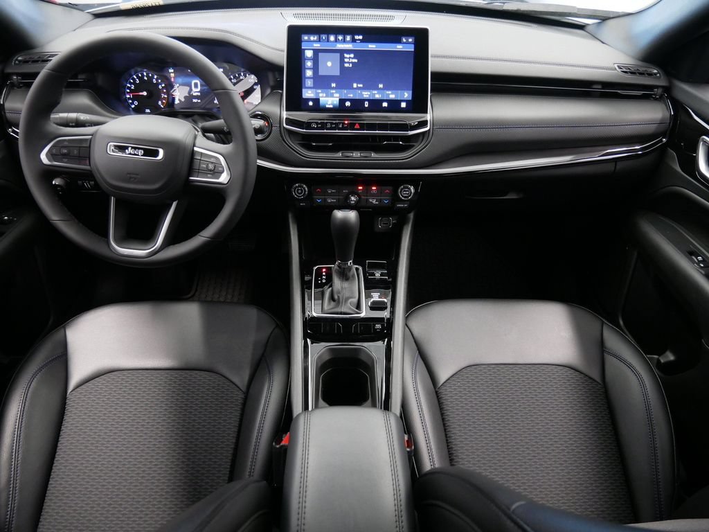 New 2026 Jeep Compass Latitude AWD/4WD image 17