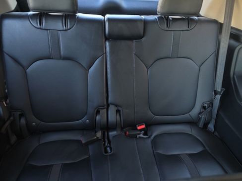 Used 2024 Honda Pilot EX-L image 34