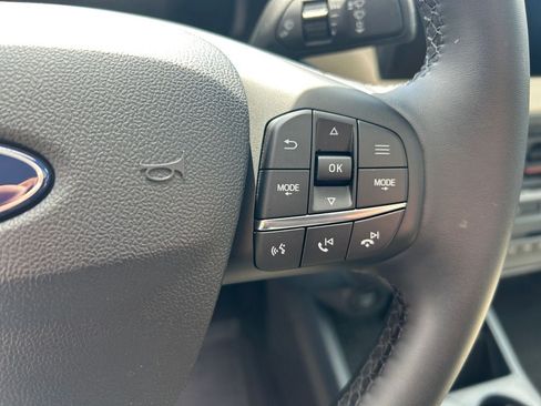 Used 2025 Ford Maverick Lariat w/ 4K Tow Package AWD/4WD image 16