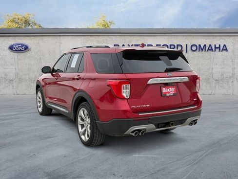 Certified 2020 Ford Explorer Platinum w/ Premium Technology Package AWD/4WD image 3