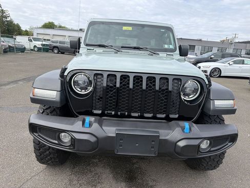 Used 2023 Jeep Wrangler Unlimited w/ Sun & Screen Package AWD/4WD image 9