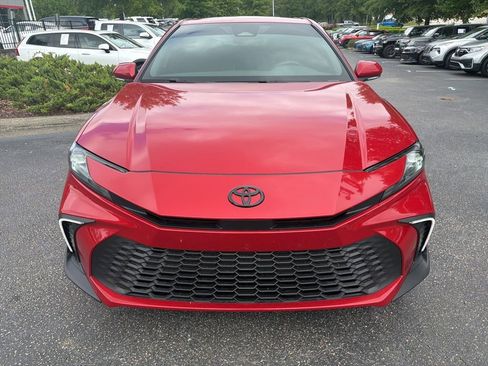 Used 2026 Toyota Camry SE FWD image 3