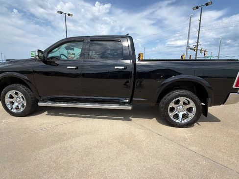 Used 2013 RAM 1500 Laramie w/ Convenience Group AWD/4WD image 8