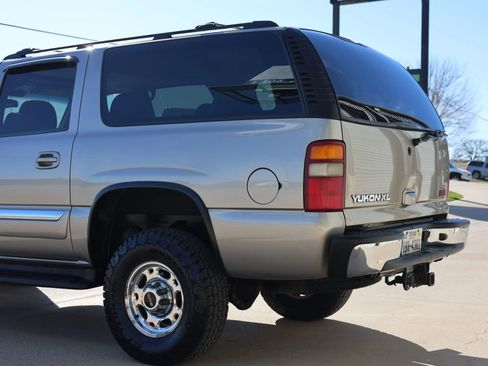 Used 2002 GMC Yukon XL 2500 SLT image 5