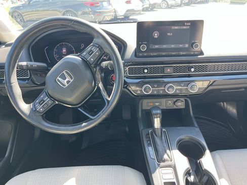 Used 2022 Honda Civic EX image 12