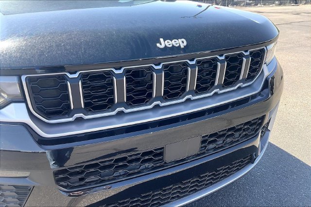 New 2026 Jeep Grand Cherokee Limited AWD/4WD image 35