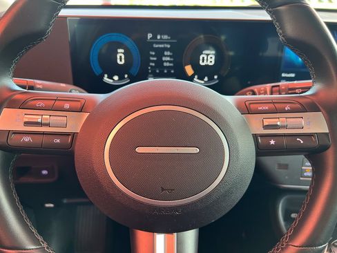 Used 2024 Hyundai Kona SEL FWD image 17