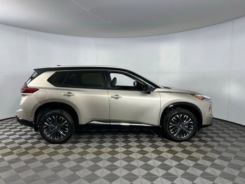 Used 2024 Nissan Rogue Platinum w/ Platinum Premium Package AWD/4WD image 4