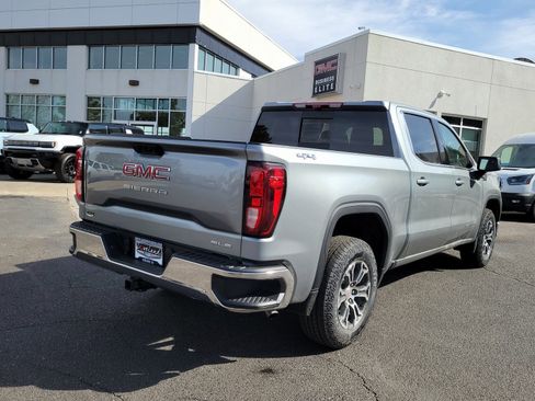 New 2026 GMC Sierra 1500 SLE w/ Preferred Package image 3