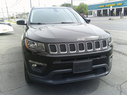 Used 2023 Jeep Compass Limited w/ Sun and Sound Group AWD/4WD image 15