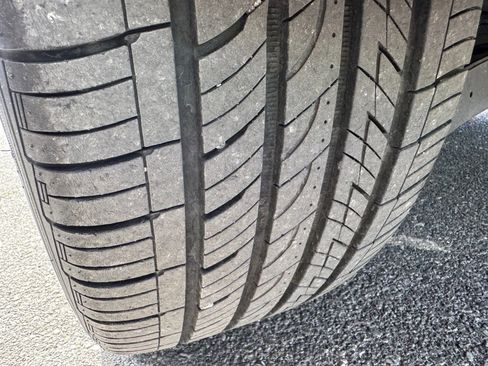 Used 2017 Volkswagen Tiguan SEL image 9