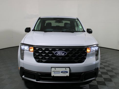 Certified 2025 Ford Maverick XLT w/ XLT Luxury Package image 3