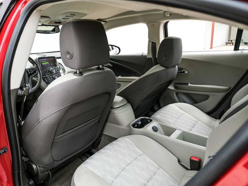 Used 2015 Chevrolet Volt w/ Enhanced Safety Package 1 FWD image 35