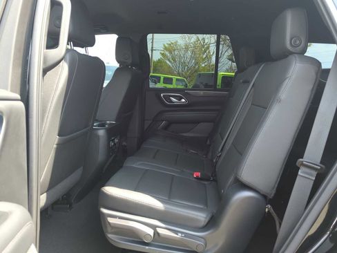 Used 2023 Chevrolet Tahoe Z71 w/ Z71 Off-Road Package AWD/4WD image 26
