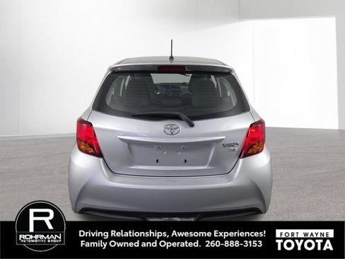 Used 2015 Toyota Yaris SE FWD image 8