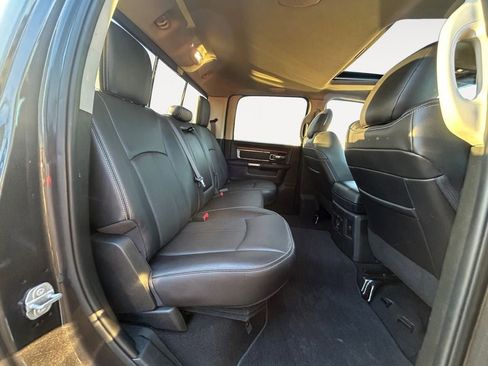 Used 2018 RAM 2500 Laramie w/ Convenience Group image 11