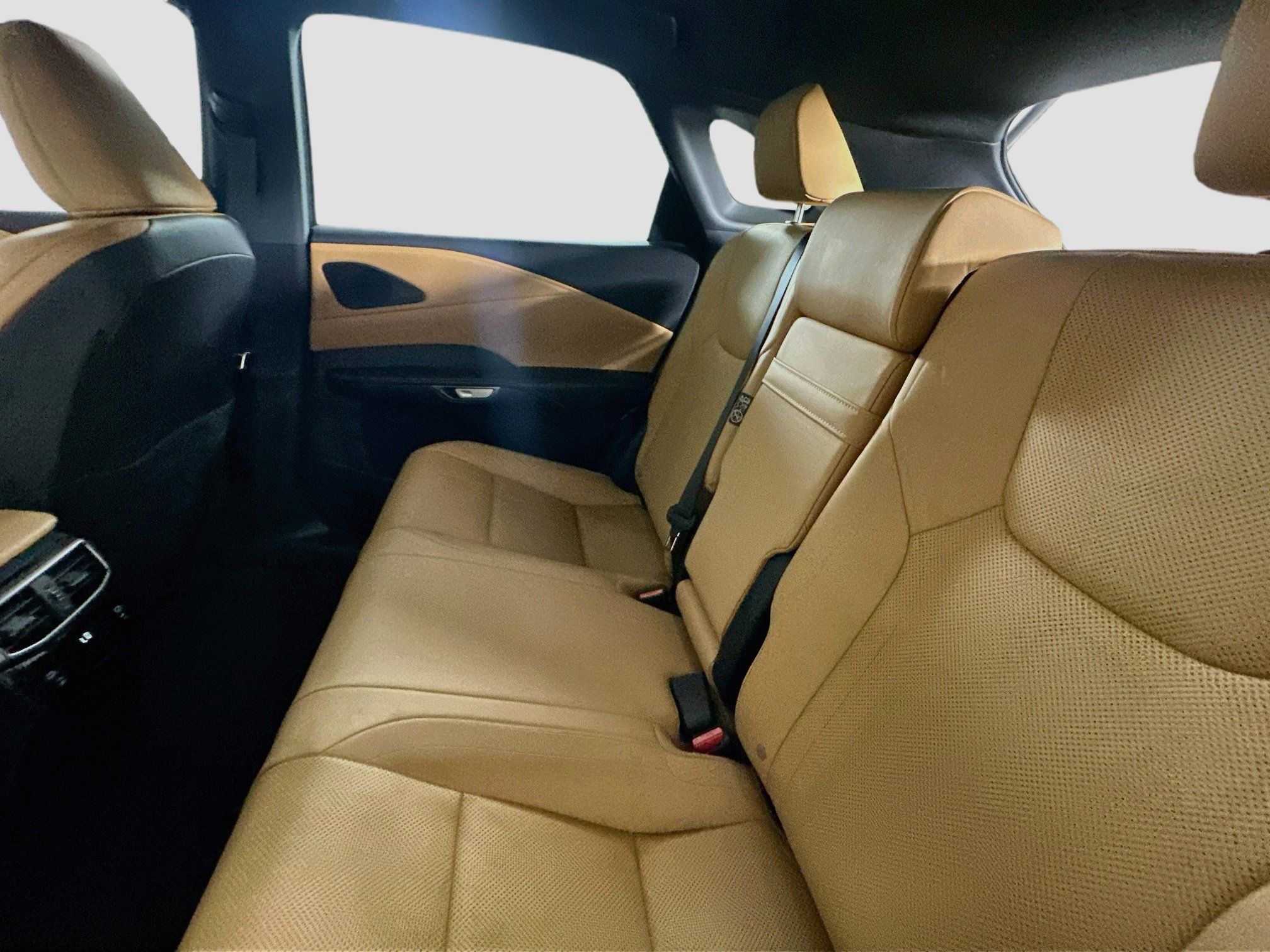 Used 2024 Lexus RX 350 Premium w/ Accessory Package (Z1) FWD image 27