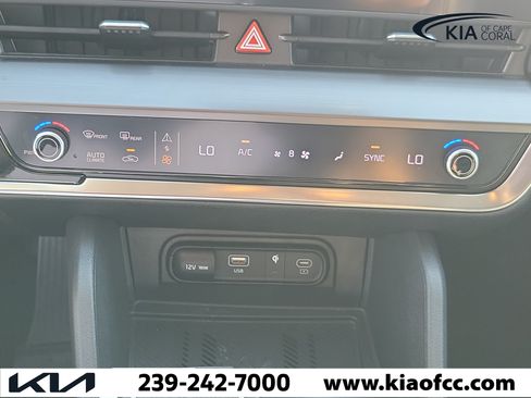 Certified 2024 Kia Sportage EX FWD image 27