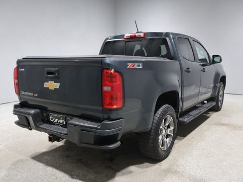 Used 2017 Chevrolet Colorado Z71 image 2