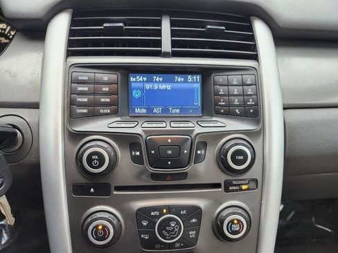 Used 2013 Ford Edge SEL image 12