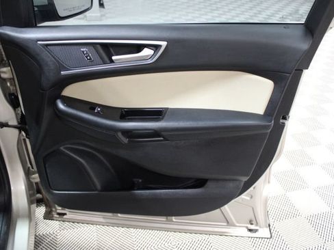 Used 2017 Ford Edge SEL FWD image 22