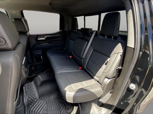 Used 2026 Chevrolet Silverado 1500 LT Trail Boss w/ LT Trail Boss Premium Package AWD/4WD image 25