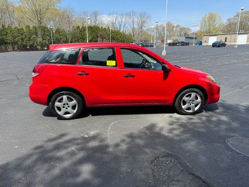 Used 2004 Toyota Matrix FWD image 5
