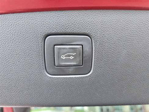 Used 2024 Buick Envista Sport Touring image 7