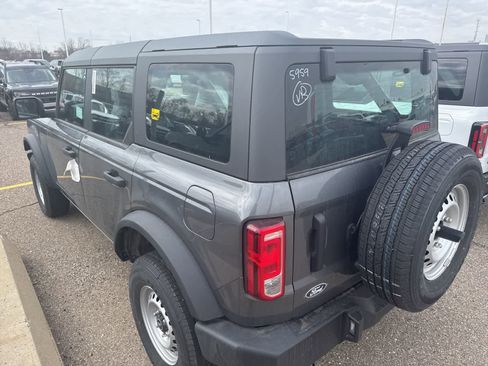 New 2026 Ford Bronco 4-Door AWD/4WD image 5